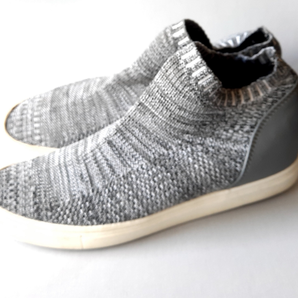 BRASH Womans Grey Elishe knit High top strechy sneaker. size 9